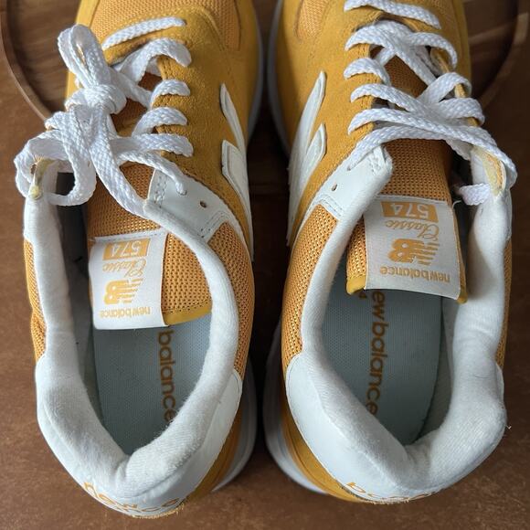 New Balance 574 Yellow White Suede Classic Running Shoes Sneakers Men's 10.5 - Picture 11 of 16
